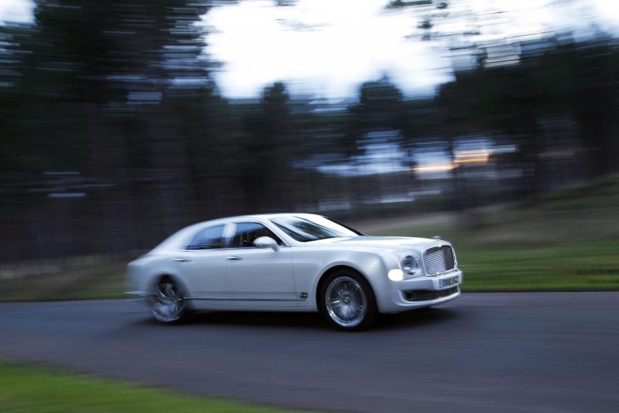  Bentley Mulsanne 2010 года  (фото 61 из 262)